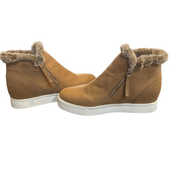 Soda Wedge Ankle Heel Sneakers - Picture 4 of 6